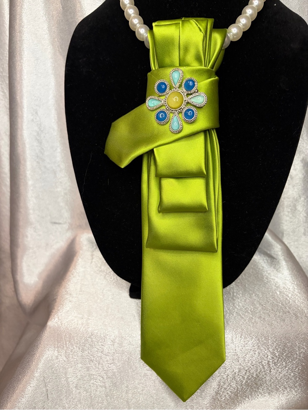 Women’s Tie- Geoffrey Beene Lime Green Satin with Blue Jewel Flower Accent
